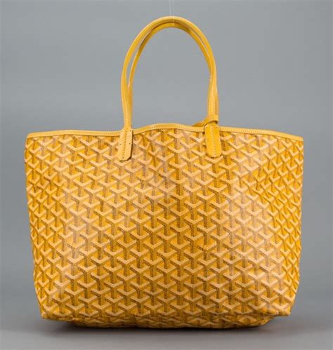 pink goyard makeup bag|goyard bag price list.